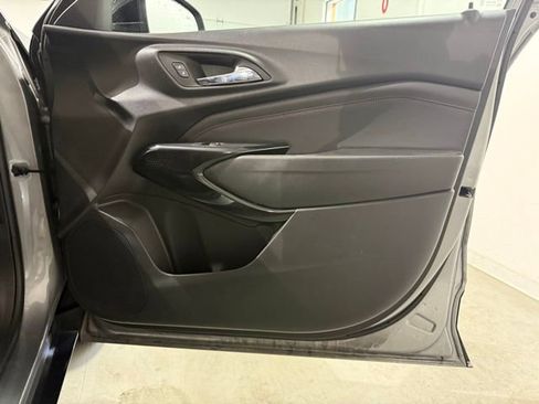 Certified 2024 Chevrolet Trax RS w/ Driver Confidence Package image 22