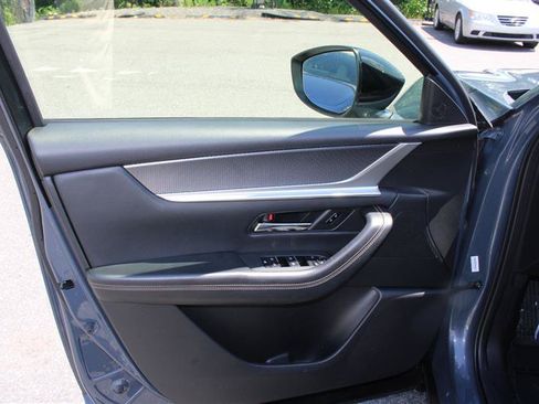 Used 2025 MAZDA CX-70 3.3 Turbo w/ Preferred Package AWD/4WD image 12