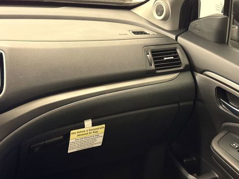 Certified 2023 Honda Ridgeline RTL image 15