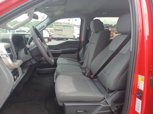 New 2026 Ford F250 XLT w/ FX4 Off-Road Package image 13