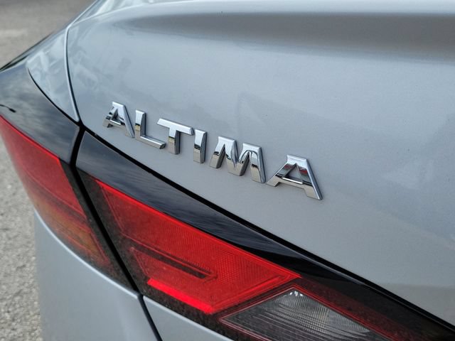 Certified 2021 Nissan Altima 2.5 SR w/ SR Premium Package FWD image 8