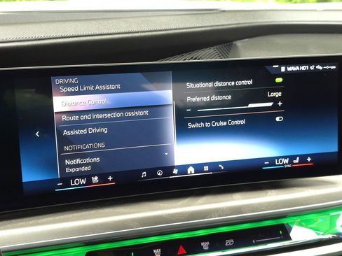 Used 2023 BMW 740i image 56