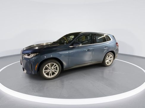 New 2025 BMW X3 xDrive30i w/ Convenience Package image 4