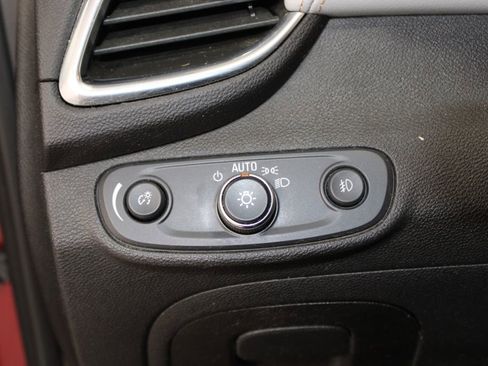 Used 2020 Chevrolet Trax Premier image 39