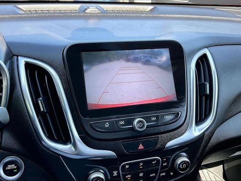 Used 2018 Chevrolet Equinox LT w/ Sun & Infotainment Package AWD/4WD image 14