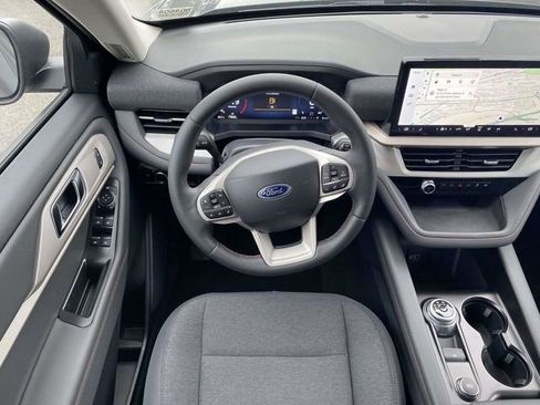 New 2026 Ford Explorer Active AWD/4WD image 10