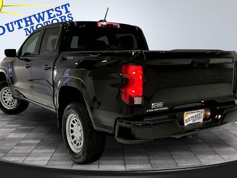 Used 2023 Chevrolet Colorado W/T image 4