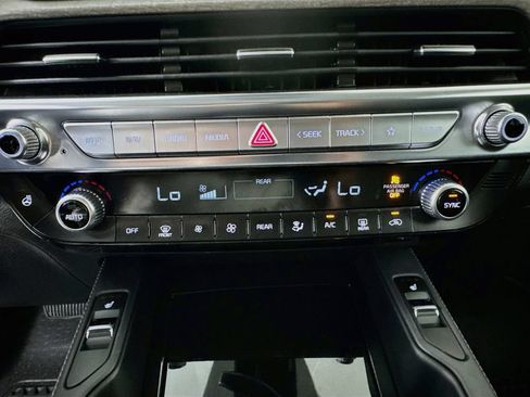 Used 2021 Kia Telluride EX AWD/4WD image 18