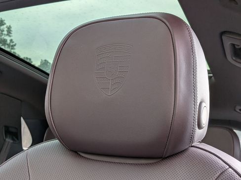 Certified 2025 Porsche Cayenne Coupe AWD/4WD image 16