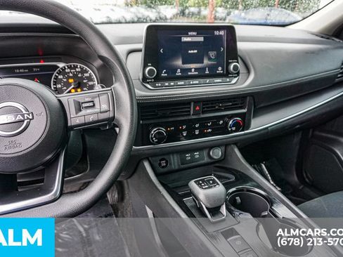 Used 2024 Nissan Rogue S FWD image 32