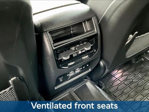 Used 2022 Jeep Grand Cherokee Overland AWD/4WD image 11