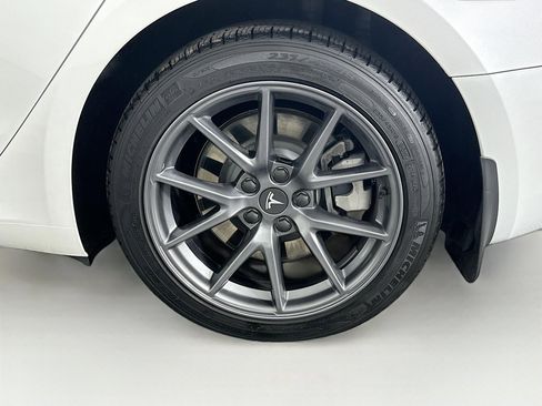 Used 2023 Tesla Model 3 Standard Range RWD image 11