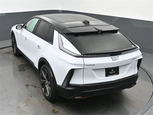 New 2026 Cadillac Lyriq Signature Sport image 41