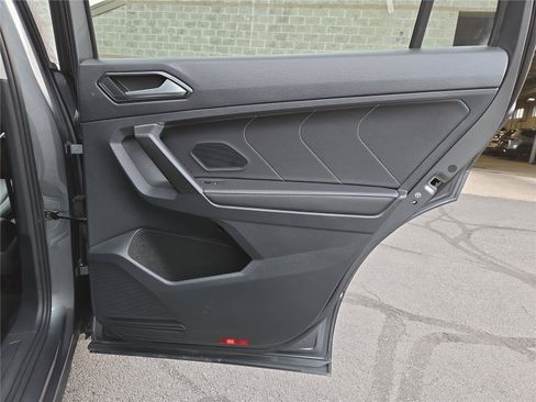 Certified 2023 Volkswagen Tiguan SE AWD/4WD image 29