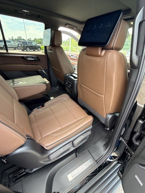 New 2026 Chevrolet Tahoe High Country AWD/4WD image 39