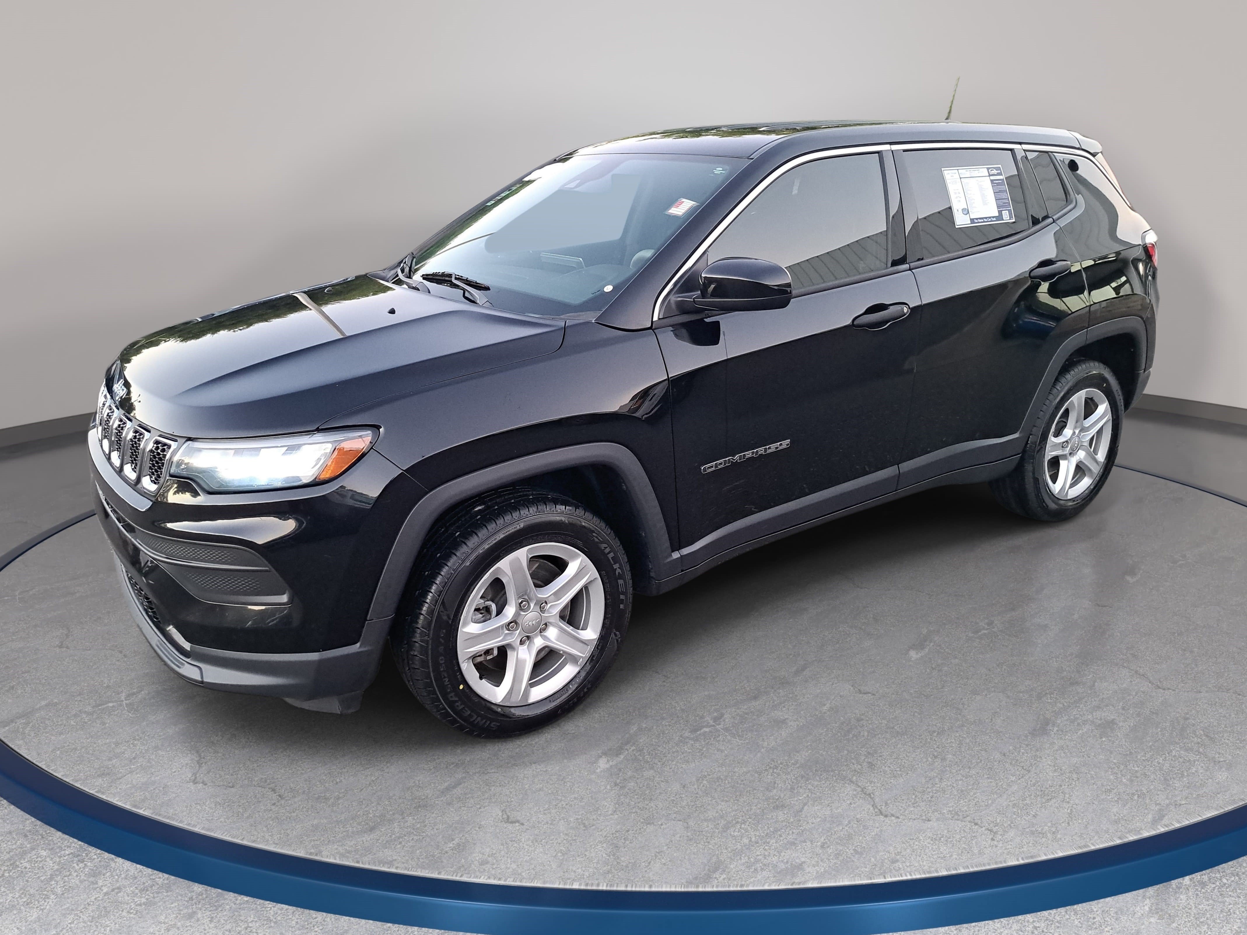 Used 2023 Jeep Compass Sport AWD/4WD image 1