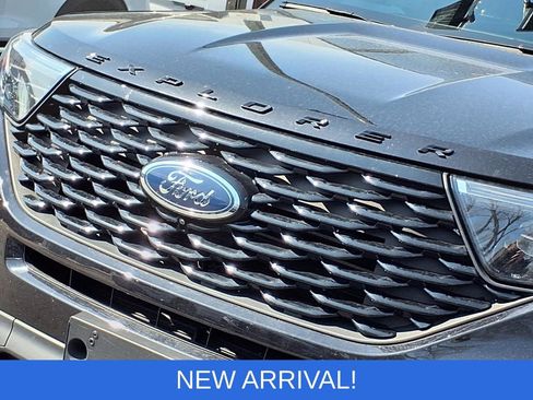 Used 2022 Ford Explorer ST-Line w/ Class IV Trailer Tow Package AWD/4WD image 30