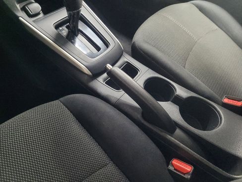 Used 2016 Nissan Sentra S image 26