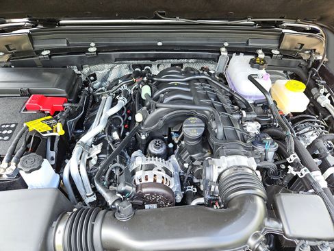 New 2024 Jeep Wrangler Sport S image 31