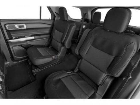 Used 2023 Ford Explorer XLT w/ Equipment Group 202A image 16