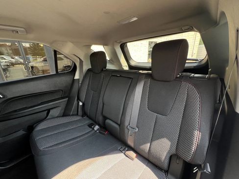 Used 2017 Chevrolet Equinox LT w/ Convenience Package image 22