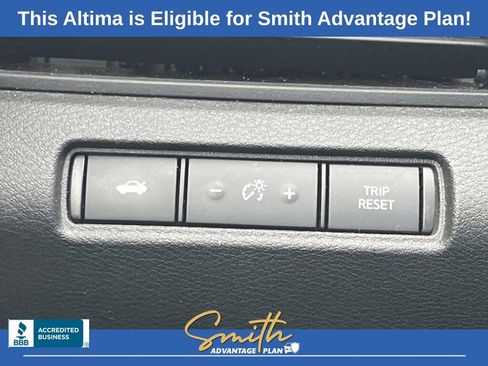 Used 2023 Nissan Altima 2.5 SR image 14