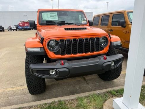 New 2026 Jeep Wrangler Unlimited Rubicon w/ Xtreme 35 Tire Package AWD/4WD image 3