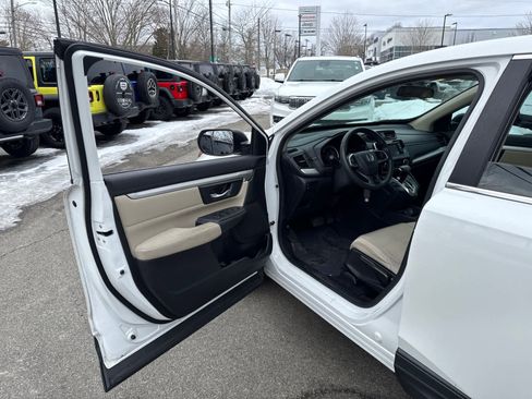 Used 2019 Honda CR-V LX image 11