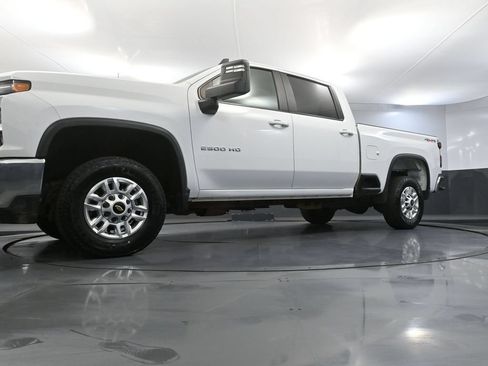 Used 2023 Chevrolet Silverado 2500 LT AWD/4WD image 55