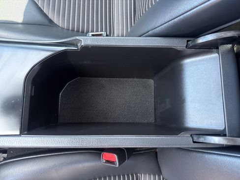 Used 2019 Toyota Camry SE w/ Audio Package image 26