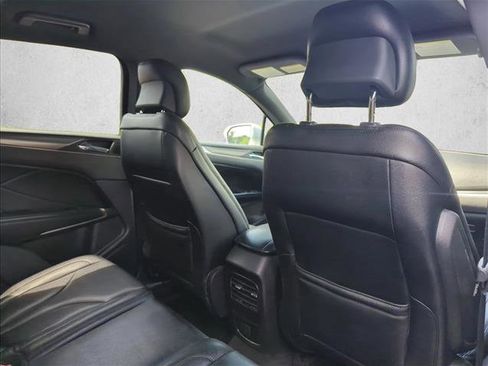 Used 2015 Lincoln MKC FWD image 25