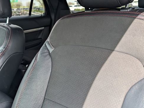 Used 2019 Ford Explorer XLT w/ Equipment Group 202A image 6