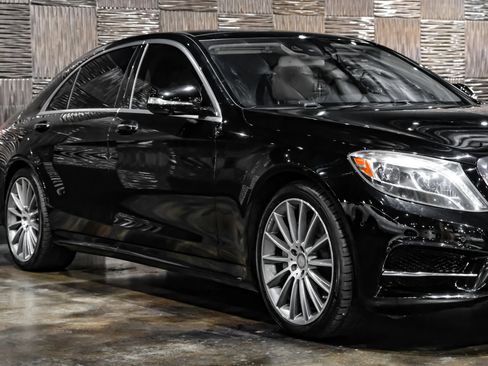 Used 2016 Mercedes-Benz S 550 Sedan image 6