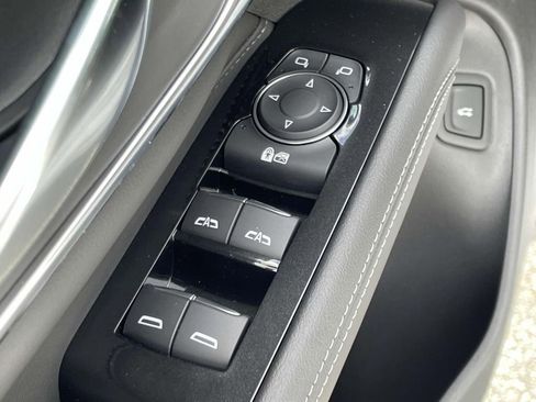 New 2025 Cadillac CT4 Premium Luxury image 17