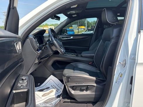 Used 2024 Volkswagen Atlas Cross Sport SEL Premium R-Line AWD/4WD image 12