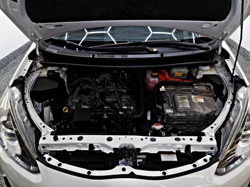 Used 2016 Toyota Prius C Four image 22