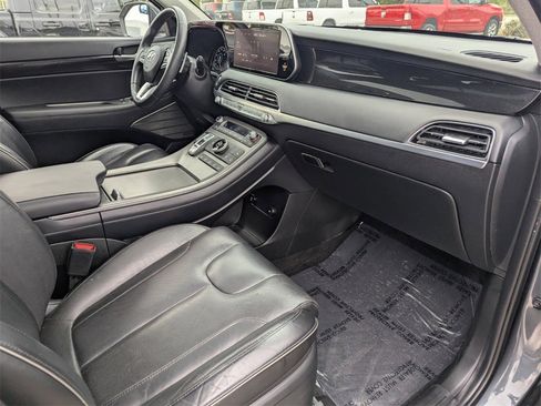 Used 2021 Hyundai Palisade Limited image 9