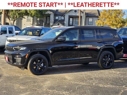 New 2025 Jeep Grand Cherokee L Limited AWD/4WD image 3