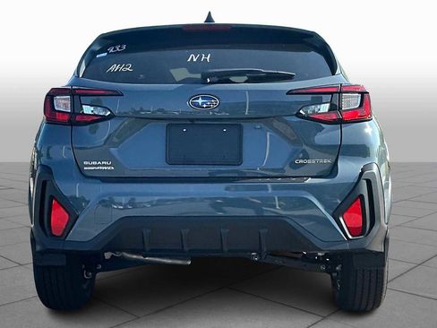 Used 2025 Subaru Crosstrek 2.0i image 4