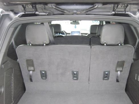 Used 2024 Chevrolet Tahoe LT AWD/4WD image 6