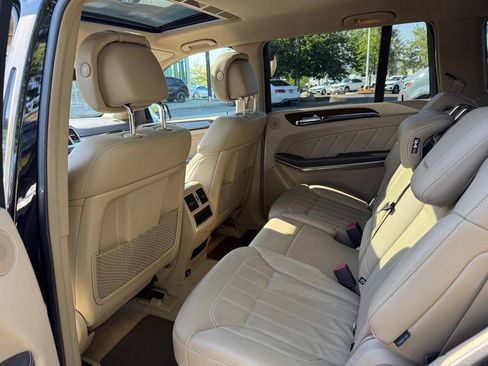 Used 2013 Mercedes-Benz GL 450 4MATIC image 20