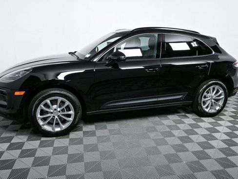 Certified 2026 Porsche Macan image 2