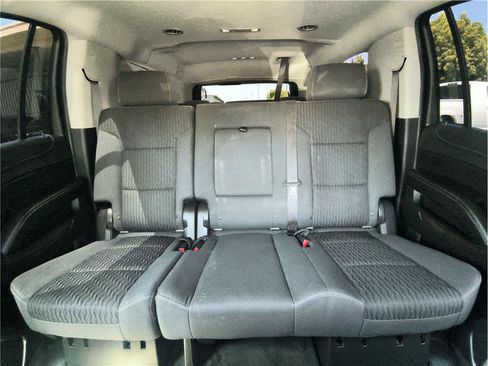 Used 2015 GMC Yukon XL SLE w/ Convenience Package AWD/4WD image 8