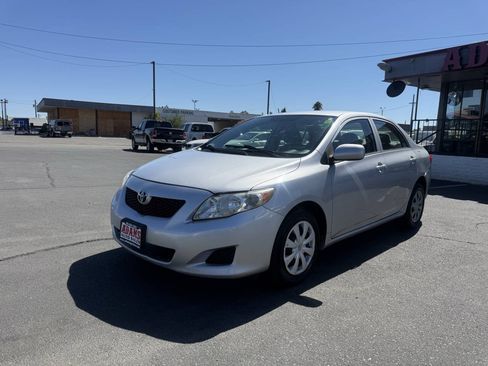 Used 2010 Toyota Corolla LE FWD image 7