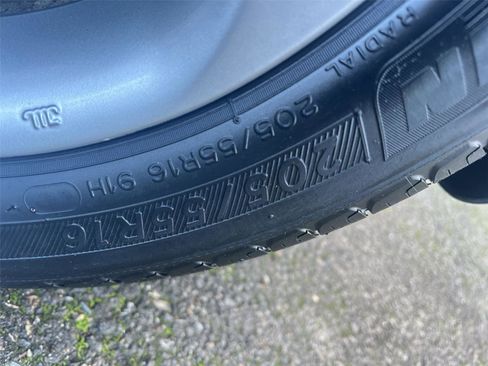 Used 2014 Nissan Leaf SV w/ LED & Quick Charge Package image 26