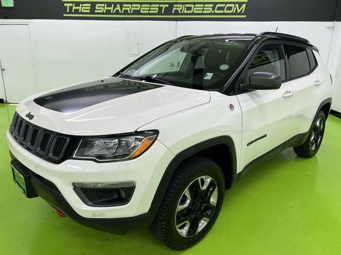 Used 2018 Jeep Compass Trailhawk w/ Cold Weather Group AWD/4WD image 5