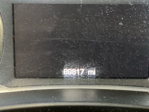 Used 2018 Chevrolet Equinox Premier image 18