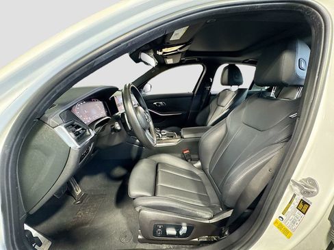 Used 2021 BMW 330i Sedan w/ M Sport Package image 12