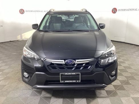 Used 2023 Subaru Crosstrek 2.0i Premium image 2