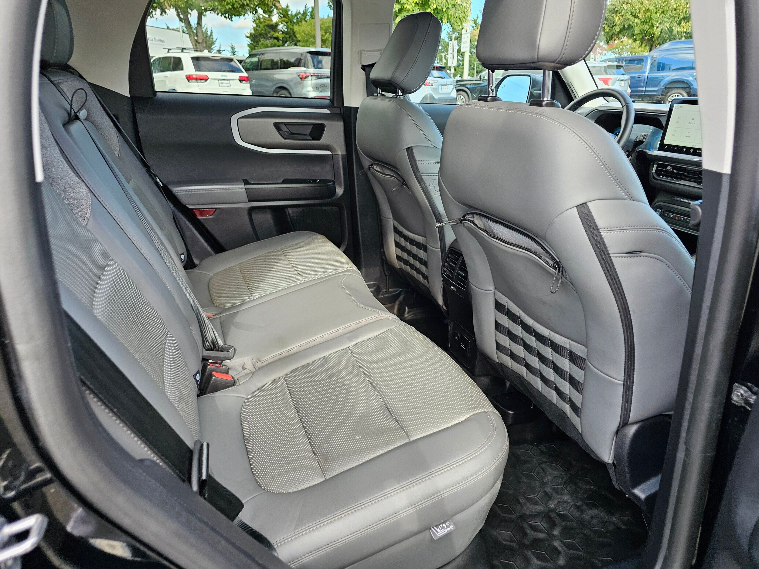 Used 2025 Ford Bronco Sport Badlands AWD/4WD image 15